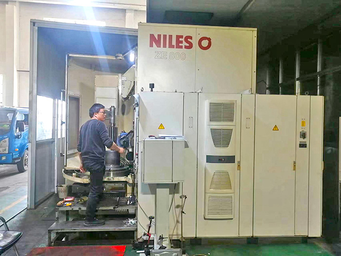 磨齒機